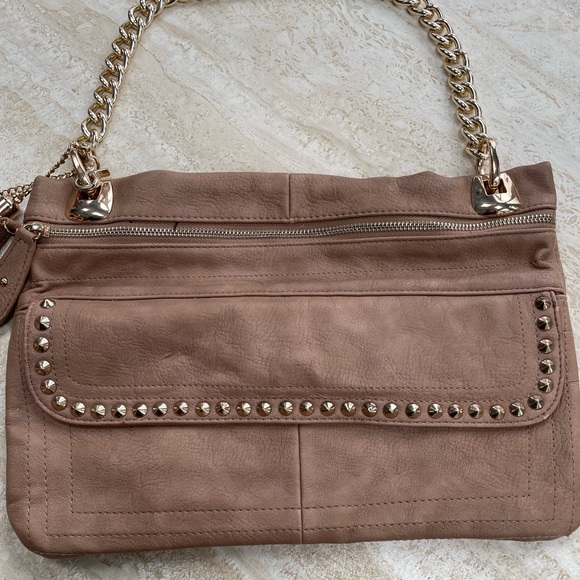 Urban Expressions tan studded shoulder bag - Picture 2 of 8